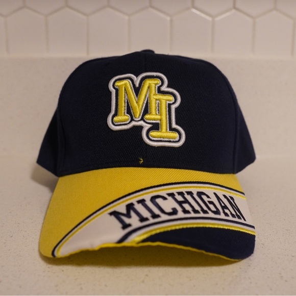 University of Michigan Baseball Cap​ - Picture 5 of 8